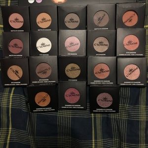 Neutral Eyeshadow Collection (set of 18)